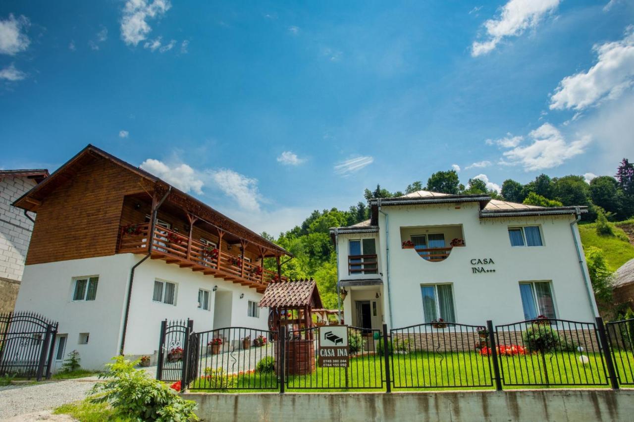 Casa Ina Hotel Moisei Luaran gambar